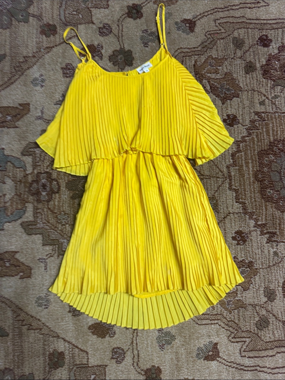 Super down yellow pleated dress *stains XS